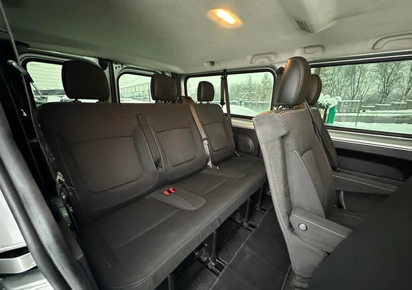 Opel Vivaro cena 69900 przebieg: 273900, rok produkcji 2016 z Piaseczno małe 781